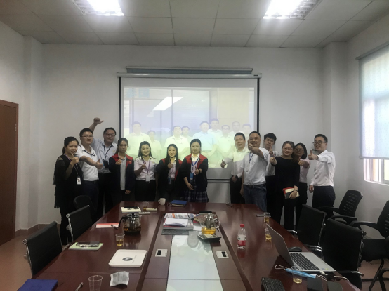 华体会体育-华体会|华体会官方网站软件与炎墨合影